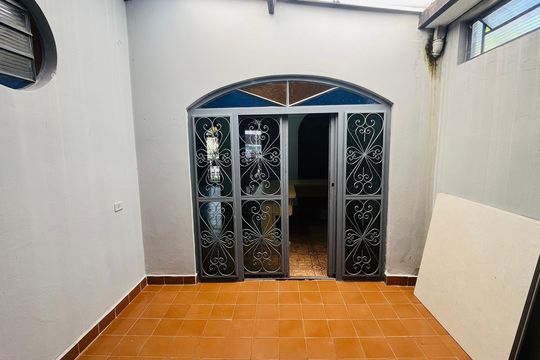 Casa para alugar com 2 quartos, 55m² em Cambuí, Campinas
