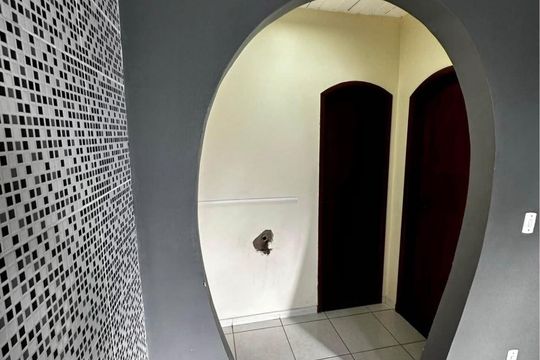 Corredor de casa para alugar com 1 quarto, 60m² em Tribobó, São Gonçalo