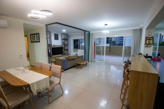 Apartamento à venda com 2 quartos, 168m² em Aguas Claras, Brasília