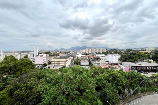 Vista da Sala de apartamento para alugar com 2 quartos, 44m² em Anil, Rio de Janeiro