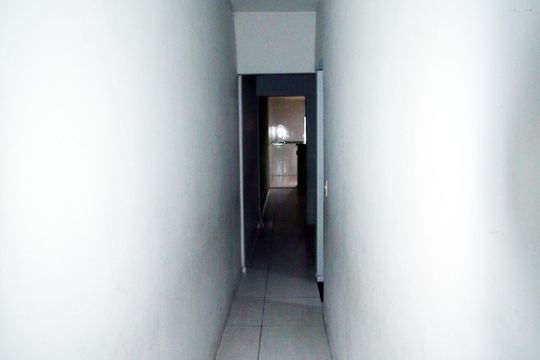 Corredor de apartamento para alugar com 2 quartos, 105m² em Brás de Pina, Rio de Janeiro