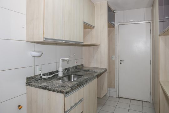 Cozinha de apartamento à venda com 3 quartos, 83m² em Vila Romana, São Paulo