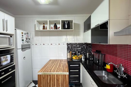 Cozinha e Área de Serviço de apartamento à venda com 2 quartos, 55m² em Baeta Neves, São Bernardo do Campo