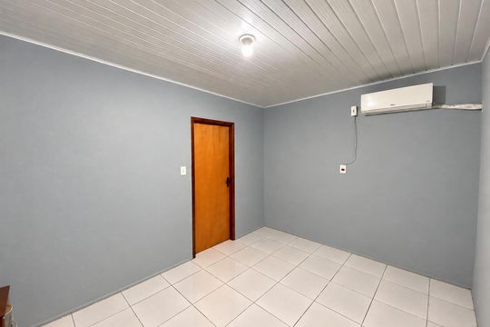 Quarto 2 de casa para alugar com 2 quartos, 75m² em Marrocos, Gravataí
