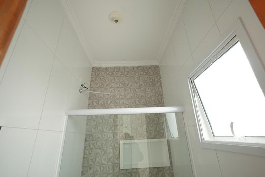 Banheiro Social de apartamento para alugar com 2 quartos, 50m² em Vila Curuçá, Santo André