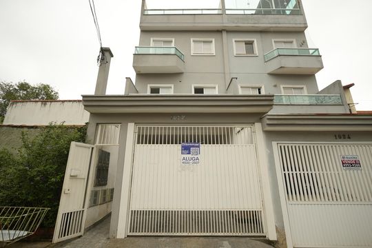 Fachada do Prédio de apartamento para alugar com 2 quartos, 50m² em Vila Curuçá, Santo André