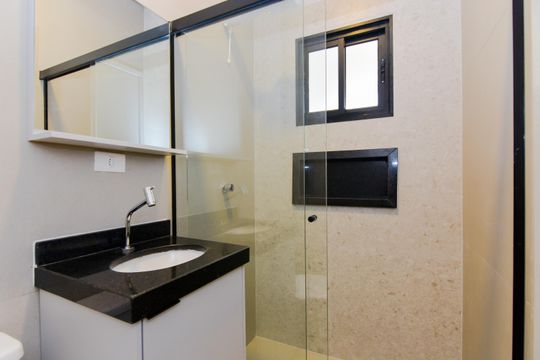 Banheiro de casa para alugar com 1 quarto, 17m² em Jardim Paraventi, Guarulhos