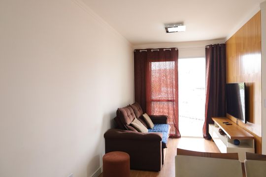 Sala de apartamento à venda com 2 quartos, 50m² em Vila Carmosina, São Paulo