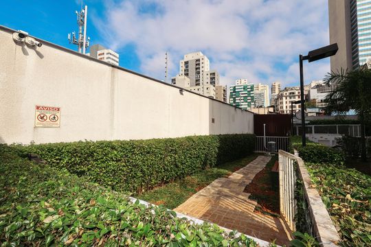 Espaço Pet de kitnet/studio para alugar com 1 quarto, 37m² em Liberdade, São Paulo