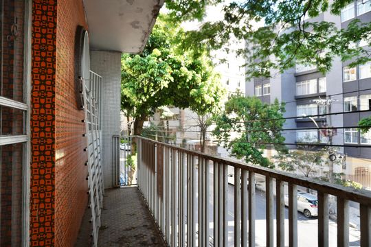 Varanda de apartamento para alugar com 3 quartos, 100m² em Sion, Belo Horizonte
