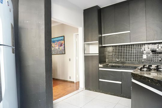 Cozinha e Área de Serviço de apartamento para alugar com 3 quartos, 100m² em Sion, Belo Horizonte