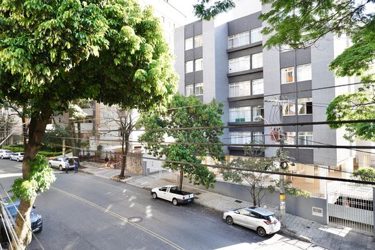 Vista de apartamento para alugar com 3 quartos, 100m² em Sion, Belo Horizonte