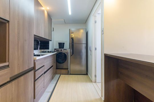 Cozinha e Área de Serviço de apartamento para alugar com 2 quartos, 35m² em Chácara Seis de Outubro, São Paulo