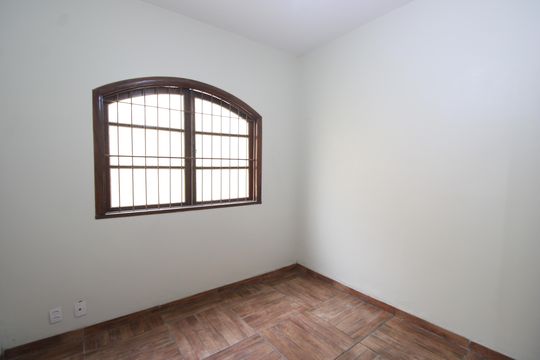 Quarto 2 de casa à venda com 3 quartos, 136m² em Taquara, Rio de Janeiro
