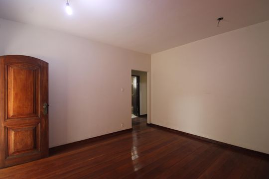 Sala de casa à venda com 3 quartos, 136m² em Taquara, Rio de Janeiro