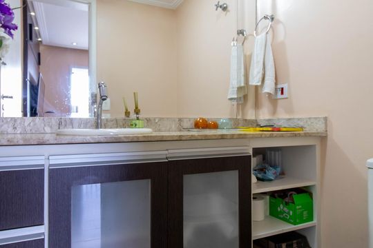 Lavabo de apartamento à venda com 3 quartos, 88m² em Vila Moreira, Guarulhos