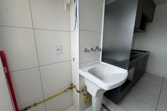 Área de Serviço de apartamento para alugar com 2 quartos, 41m² em Aliança, Osasco