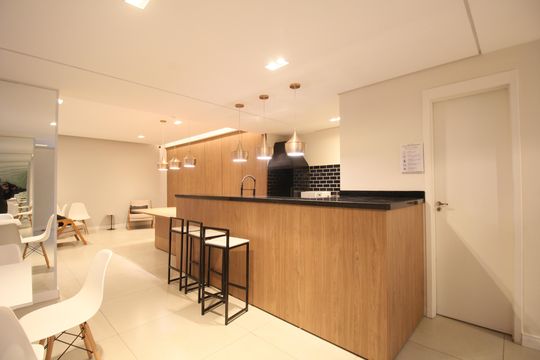 Apartamento para alugar com 2 quartos, 43m² em Jardim Tres Irmaos, Taboão da Serra