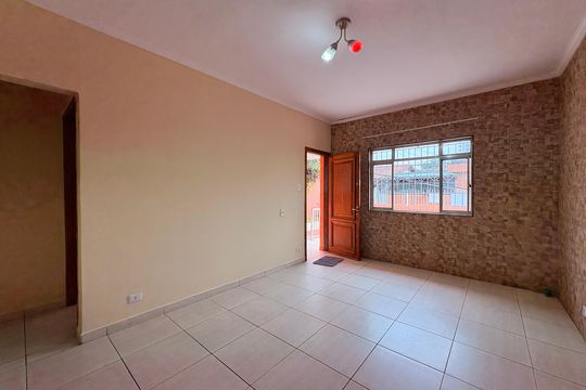 Sala de casa para alugar com 3 quartos, 150m² em Vila Dirce, Mauá