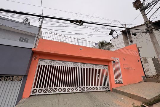 Casa para alugar com 3 quartos, 150m² em Vila Dirce, Mauá