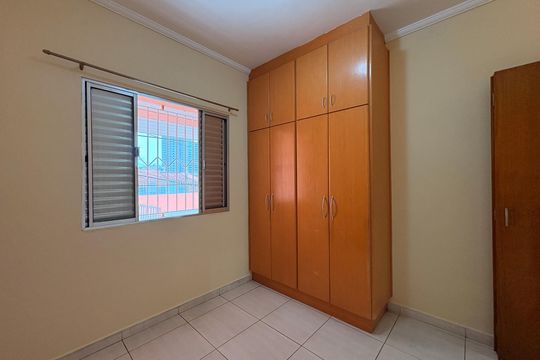 Quarto 1 de casa para alugar com 3 quartos, 150m² em Vila Dirce, Mauá