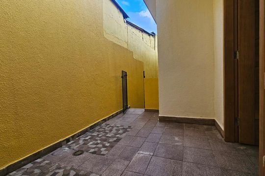 Quintal de casa para alugar com 2 quartos, 60m² em Limoeiro, São Paulo