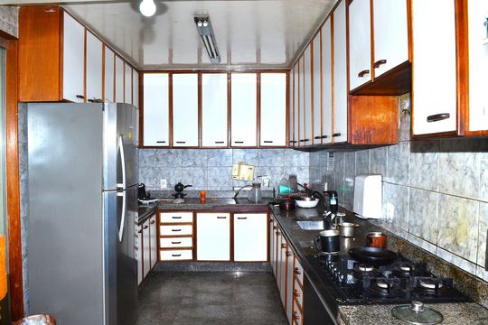 Casa à venda com 4 quartos, 436m² em Dom Silverio, Belo Horizonte