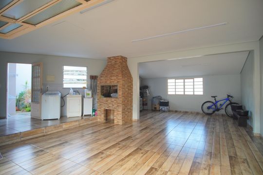 Garagem de casa à venda com 2 quartos, 230m² em Campina, São Leopoldo