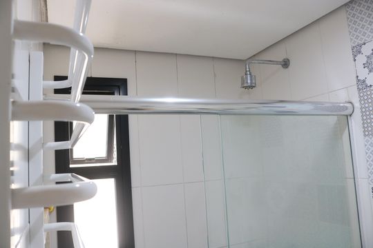 Banheiro 1 de apartamento à venda com 2 quartos, 85m² em Vila Romana, São Paulo