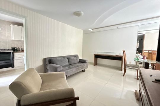 Sala  de apartamento para alugar com 3 quartos, 108m² em Pantanal, Florianópolis