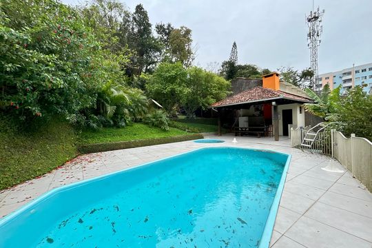 Área comum - Piscina de apartamento para alugar com 3 quartos, 108m² em Pantanal, Florianópolis