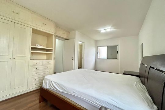 Suite de apartamento à venda com 3 quartos, 134m² em Vila Monte Alegre, São Paulo