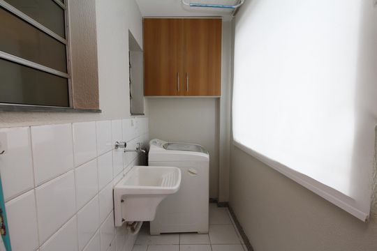 Área de Serviço de apartamento para alugar com 2 quartos, 57m² em Nova Suíça, Belo Horizonte