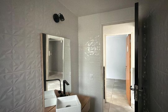 Banheiro Social de apartamento à venda com 2 quartos, 52m² em Paulicéia, São Bernardo do Campo