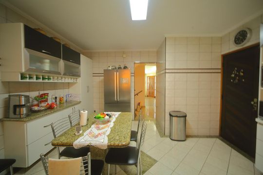 Cozinha  de casa à venda com 3 quartos, 208m² em Jardim Montreal, São Bernardo do Campo