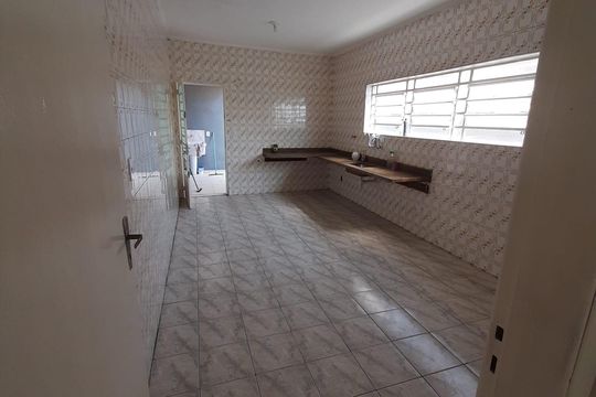 Cozinha de casa à venda com 3 quartos, 200m² em Vila Francos, São Paulo