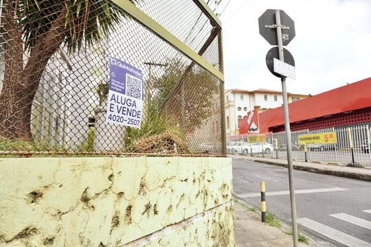 Instalação de placa 5A: foto 3 de apartamento à venda com 3 quartos, 68m² em Pompéia, Belo Horizonte
