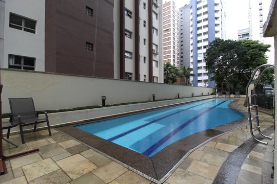 Área Comum - Piscina de apartamento para alugar com 3 quartos, 128m² em Moema, São Paulo