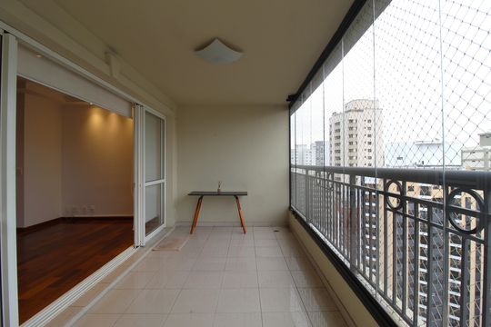 Varanda de apartamento para alugar com 3 quartos, 128m² em Moema, São Paulo