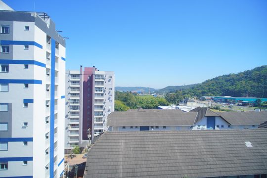 Vista  de apartamento à venda com 1 quarto, 25m² em Vila Nova, Novo Hamburgo