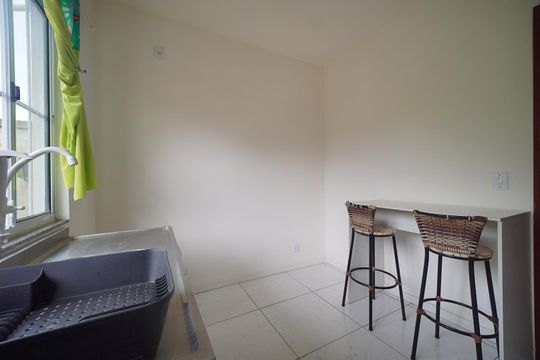 Cozinha  de casa para alugar com 1 quarto, 70m² em Forquilhas, São José