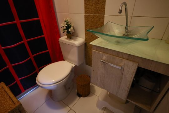 Banheiro 2 de apartamento para alugar com 2 quartos, 75m² em Presidente Altino, Osasco
