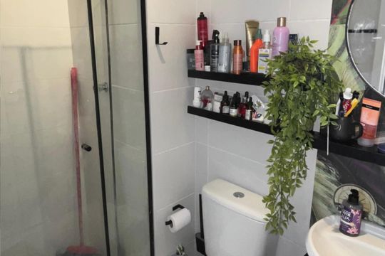 Banheiro de apartamento para alugar com 2 quartos, 45m² em Socorro, São Paulo