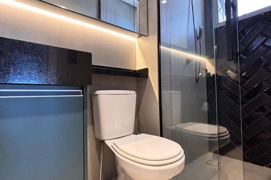 Banheiro de apartamento à venda com 1 quarto, 31m² em Indianópolis, São Paulo