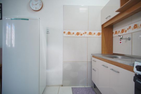 Cozinha de kitnet/studio para alugar com 1 quarto, 29m² em Vila Jardim, Porto Alegre