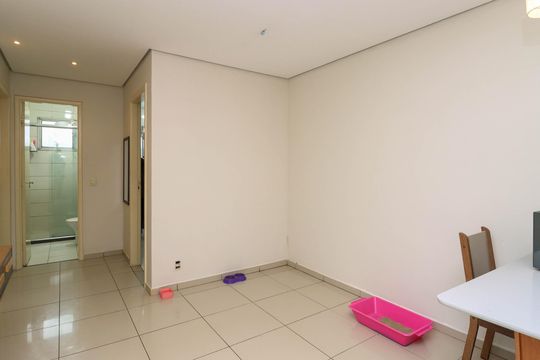 Apartamento para alugar com 2 quartos, 45m² em Vila Indiana, Taboão da Serra