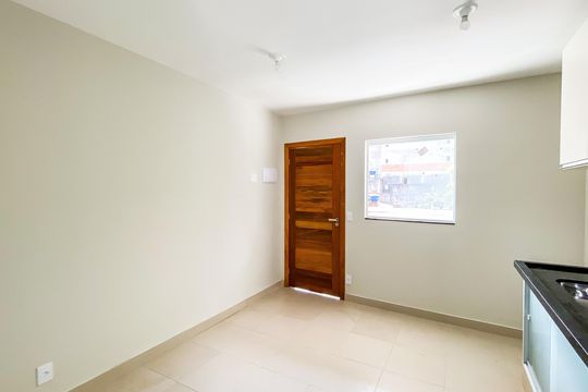 Sala/cozinha de apartamento para alugar com 1 quarto, 25m² em Vila Buenos Aires, São Paulo