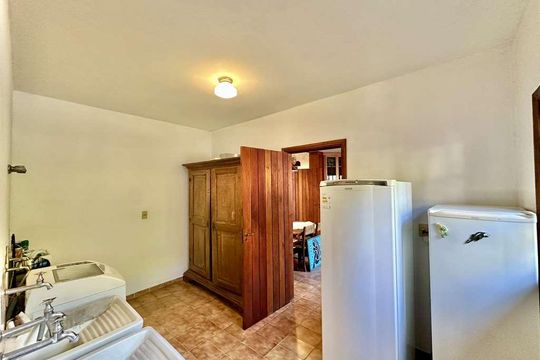 Área de Serviço de casa de condomínio para alugar com 5 quartos, 380m² em Parque Ideal, Carapicuíba