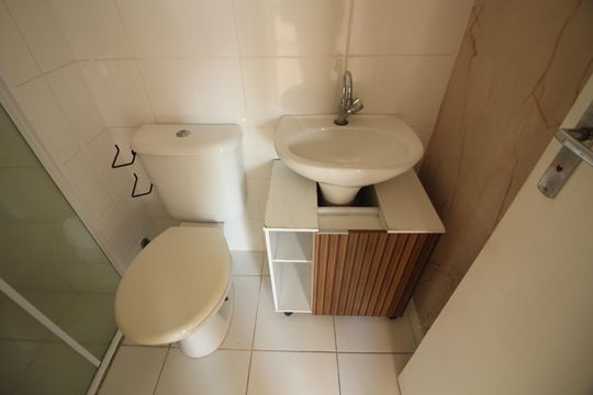 Banheiro de apartamento à venda com 2 quartos, 48m² em Jardim Santo Onofre, São Paulo