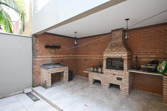 Churrasqueira de casa à venda com 3 quartos, 181m² em Jardim America, Taboão da Serra